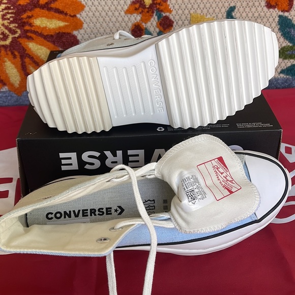 Converse 171894C
RUN STAR HIKE HI
BLUE/VINTAGE WHITE/BLACK
Women’s platforms - Picture 6 of 16